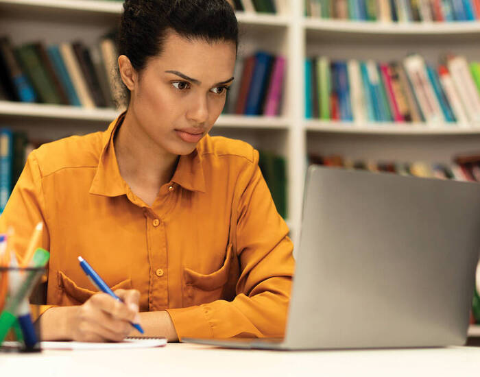 Explore our online Business to MBA bridge program