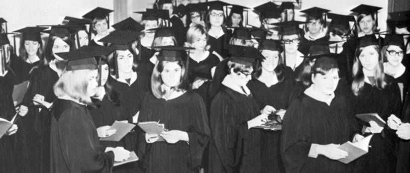 Old photo of ursuline alumnae