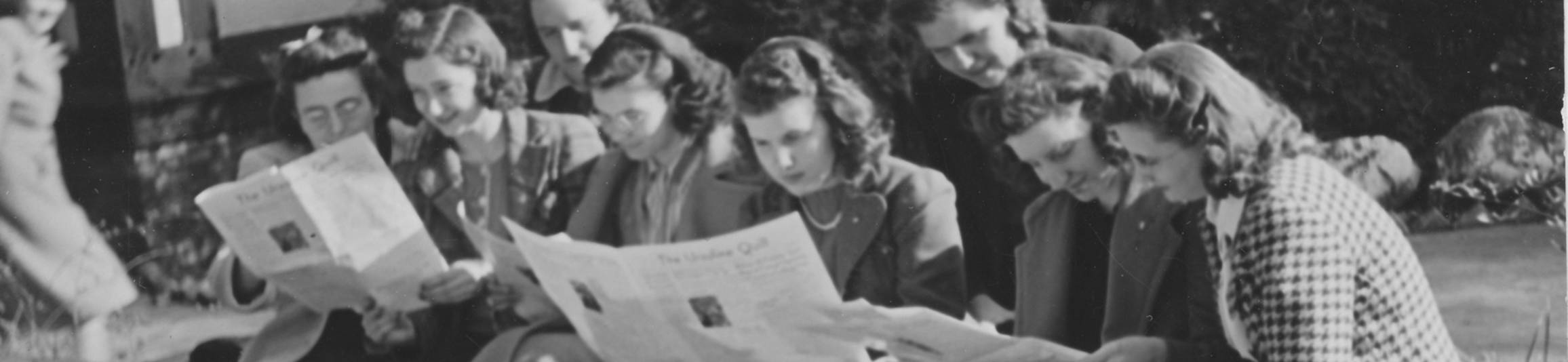 Studentsreadingthequill3